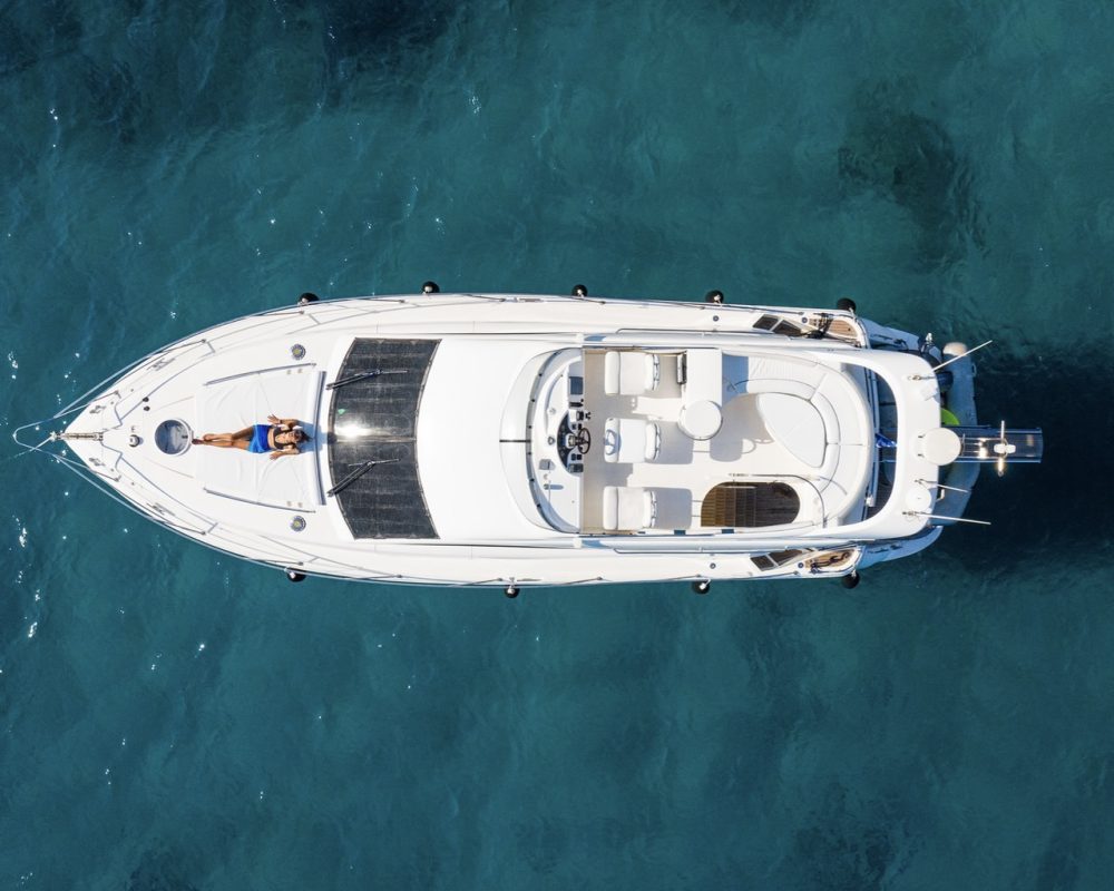 Luxury motor yacht in Mykonos